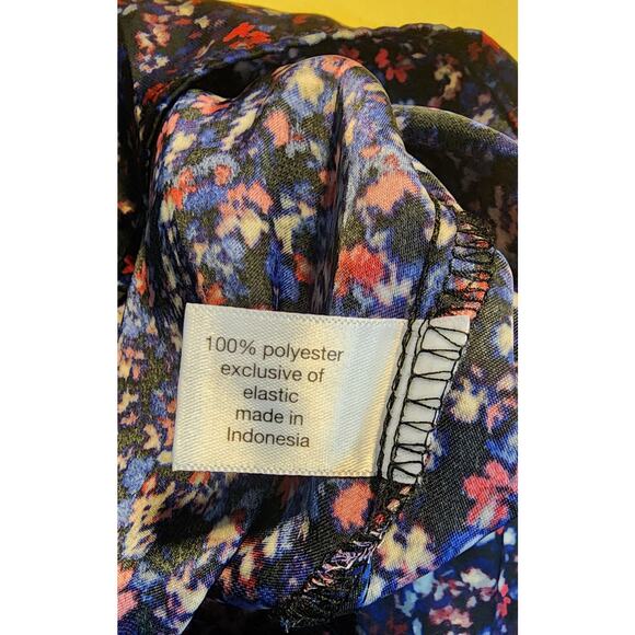 Lane Bryant Long Sleeve Floral Top Size 14 - Picture 4 of 5